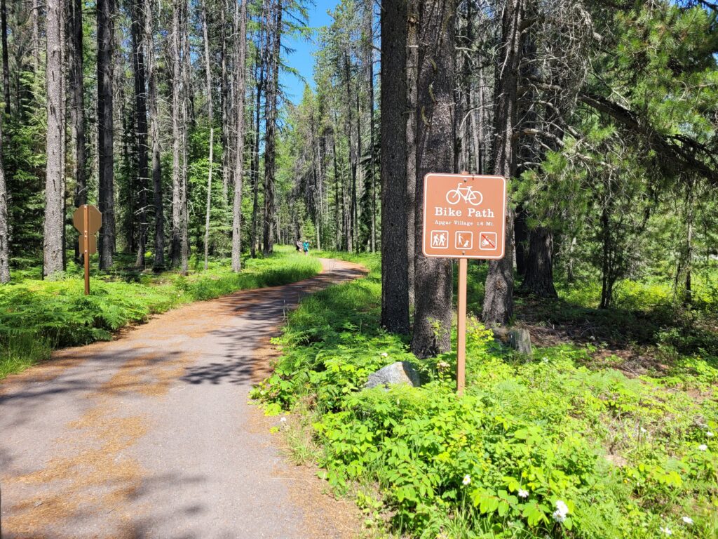 Self-guided bike & e-bike tour Glacier national park