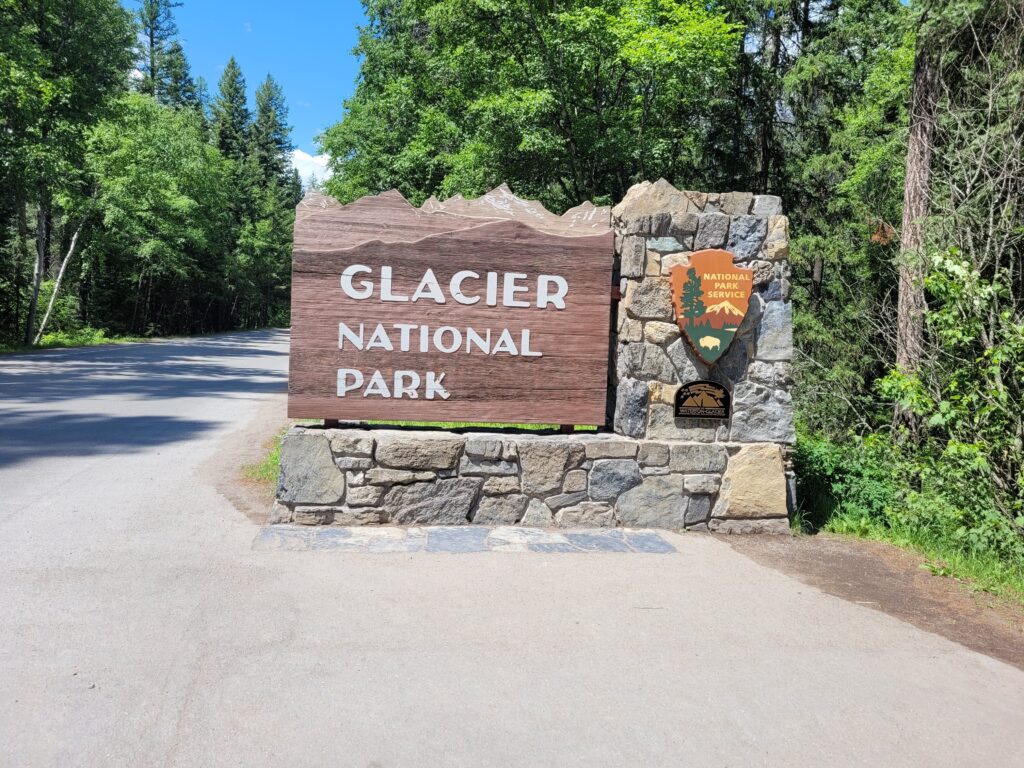 Self-guided bike & e-bike tour Glacier national park