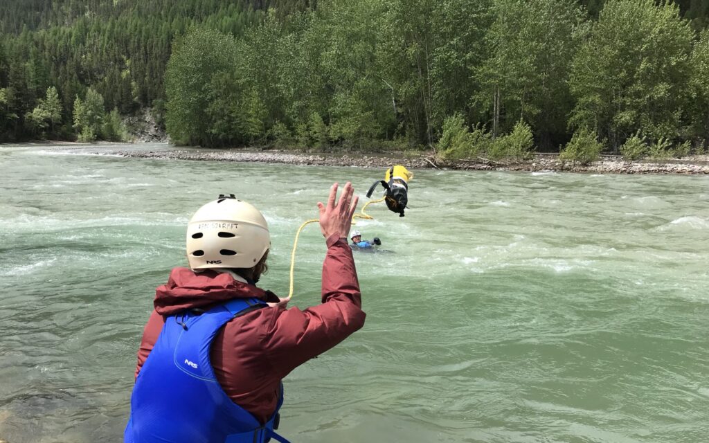 Raft training. 10 reasons to explore glacier with a guide